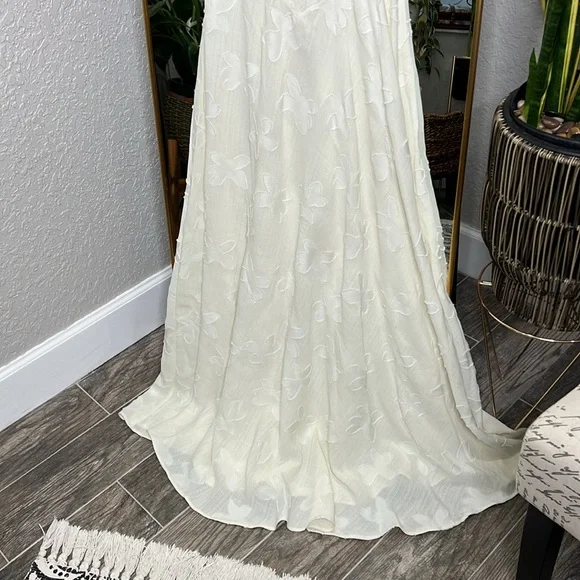 HOUSE OF CB 'Seren' Vintage Cream Floral Lace Back Maxi Dress NWT